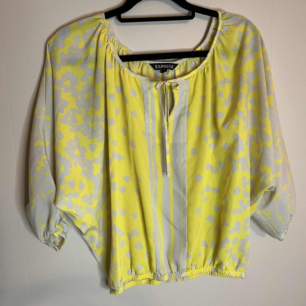 Express XS Yellow and Cream Heart Pattern Batwing Blouse